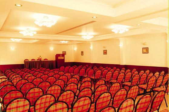 Hotel Elegance Kāladi Zewnętrze zdjęcie